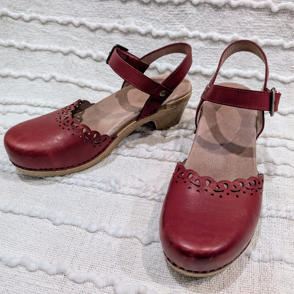 Dansko Marta Red Leather Mules with Cutout Design - Size 39 (US size 8.5)
